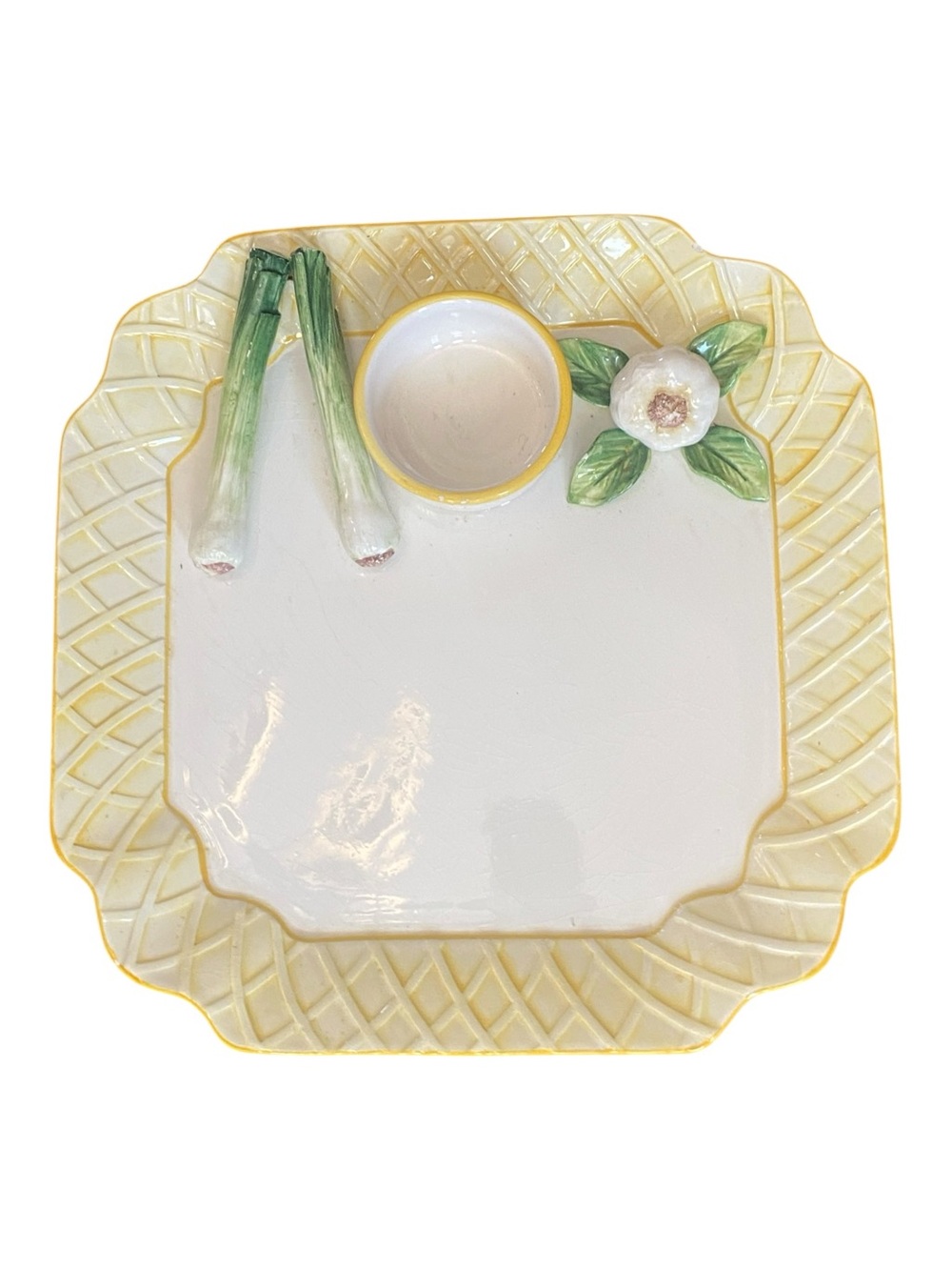 The Maine Lion Square Trellis Chip and Dip Serving Tray Made Italy Yellow Onions